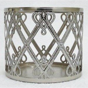 New Bath & Body Works 3 wick hearts design candle holder.  Beautiful & sparkly